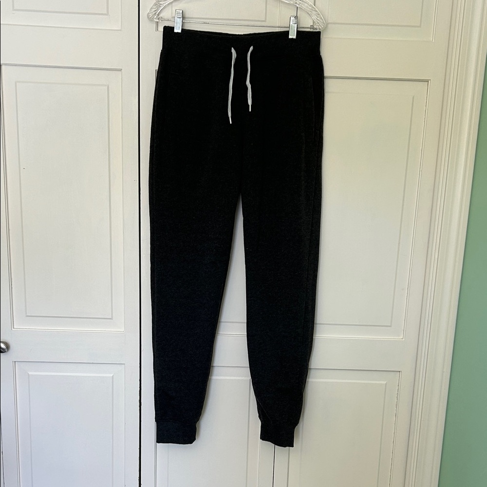 South Pole Men’s Medium Dark Gray Jogger Sweatpants
